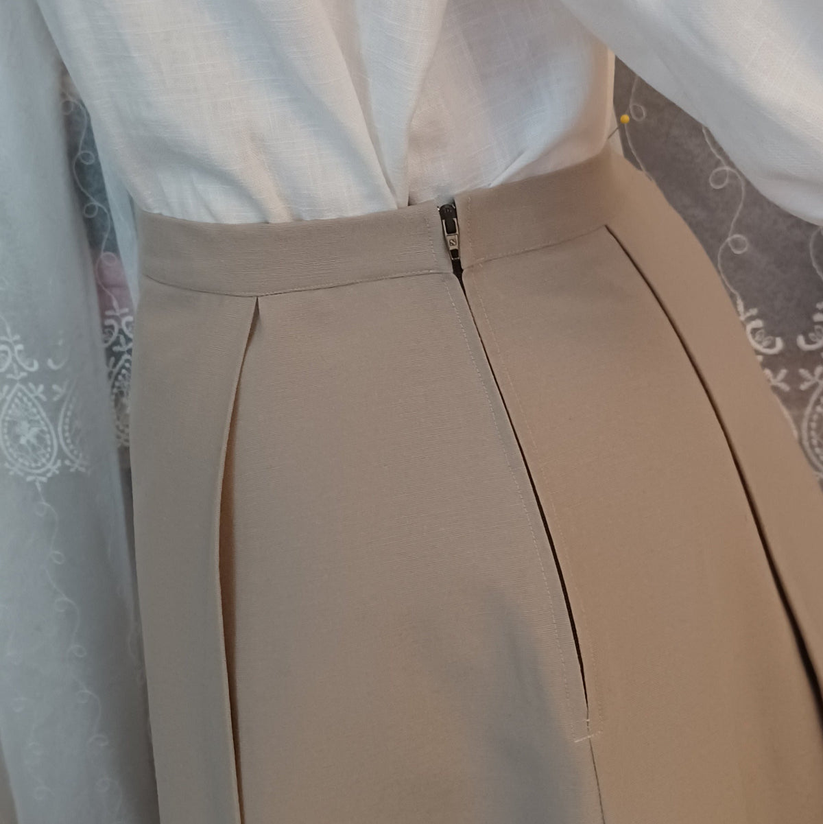 "Sonnenhut" Damenrock beige
